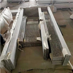 Granite Monuments Border