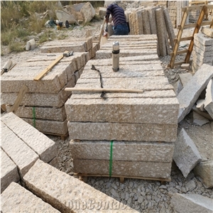 G682 Rusty Yellow Granite Kerbstones Curbstone