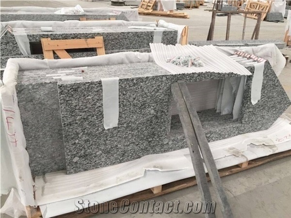 Water Wave White Countertops