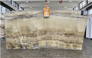 Onice Verde Persiano Green Onyx Slabs