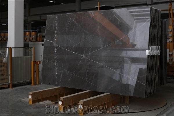 Grafite Extra Marble Slabs