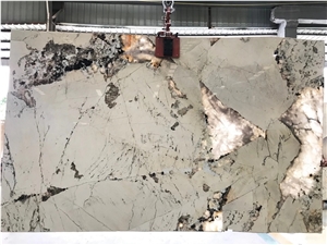 Brazil Patagonia White Granite Slab with Crystal Chips