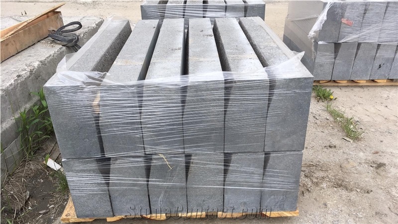 Antik Nero Gabbro Kerbstone