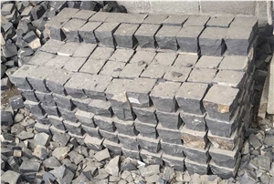 Black Basalt Paving Stone, Ivano Dolynske Basalt Cube Stone