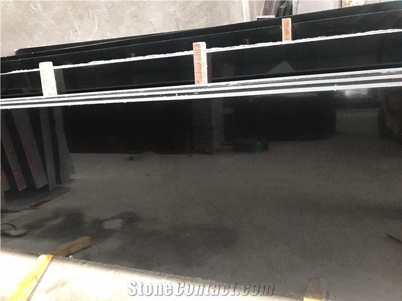 Absolute Black Granite Slabs / Tiles