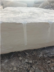 Imperial Beige Limestone Blocks, Thala Beige Limestone Blocks Imperial Beige Limestone Blocks, Thala Beige Limestone Blocks