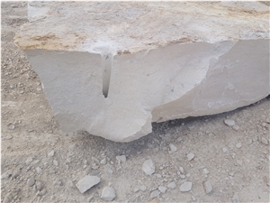 Limestone Dorade Royal Blocks, Thala Beige Royal Limestone Block