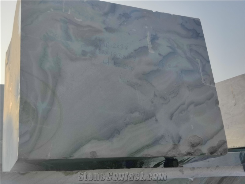 Bruno White Marble Blocks