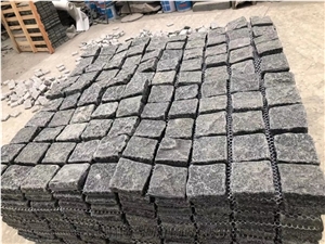 Natural Black Color Granite Exterior Cobble Stone on Mesh