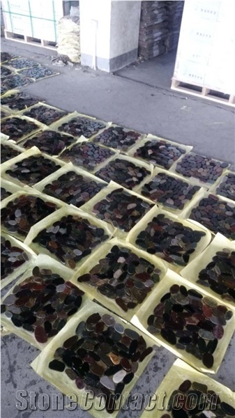 Pebbles Stone Mosaic Tiles
