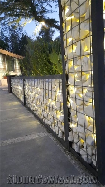 White Marble Stone Tumbled Pebble Gabion Retaining Wall