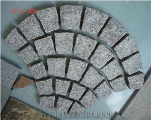 Interlock Light Grey Granite Fan Shape Stone Paver On Mesh