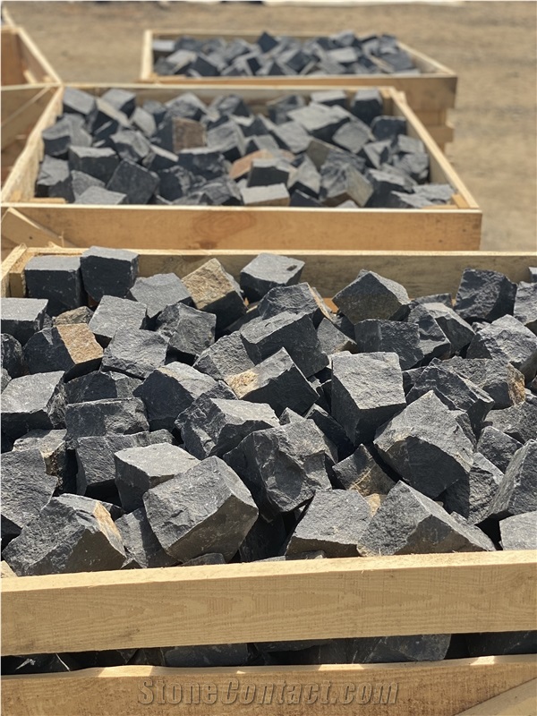 Black Basalt Split Cube Stone, Cobblestone