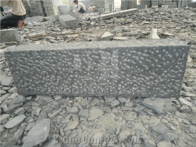 Sesame White/G654, Black Stone Cube/Paver Stone
