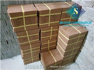 Packing Detail in an Son Factory