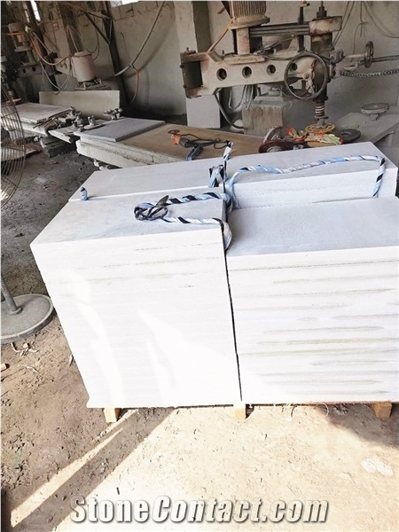 Chinese Flamed Crystal White Natural Quartzite Flooring Tile