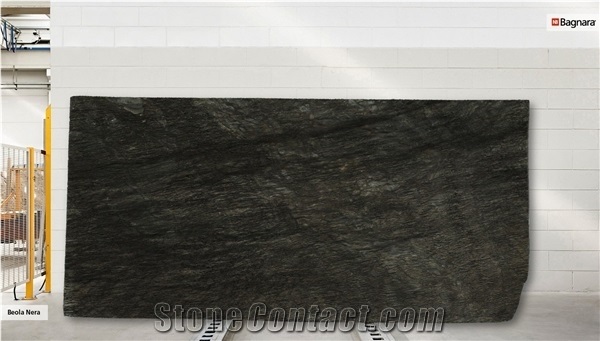Beola Nera Gneiss Slabs