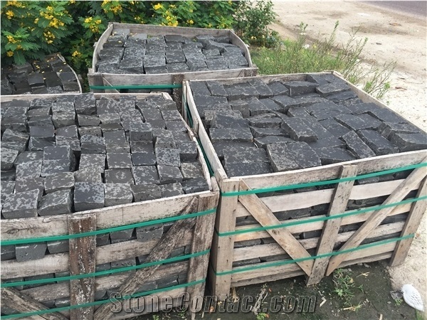 Black Grey Basalt Cubic Stone Driveway Paving Stone