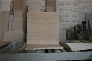 Serpeggiante Silvabella Chiara Marble Blocks