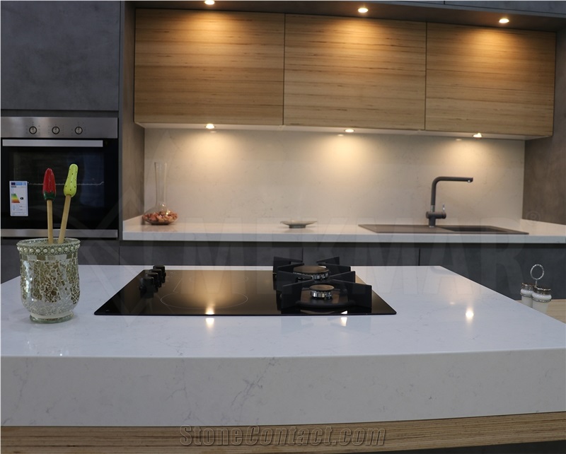 Calacatta Erin White Quartz Slab