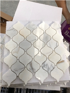 Calacatta Gold Marble Arabesque Mosaic Tile