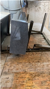 Antik Nero Gabbro Kerbstone