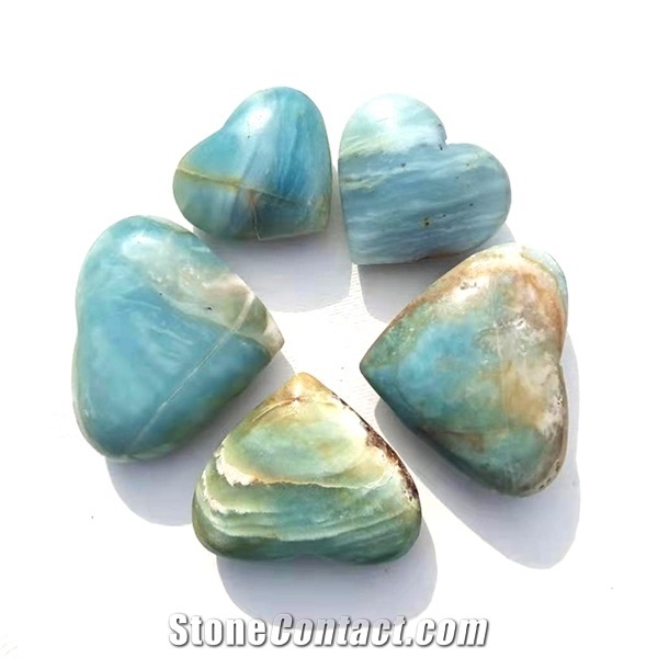 Sky Blue Crystal Heart Carved Healing Heart for Gift