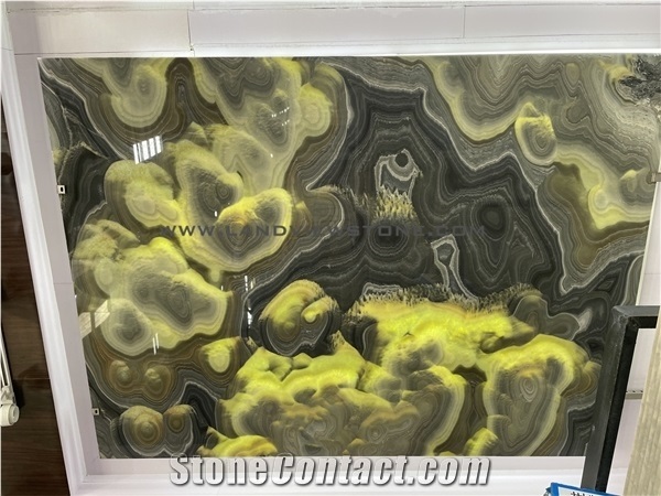 New Green Cloudy Onyx Backlit Onyx Slab