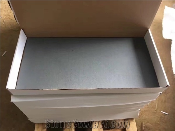 China Cheap Black Grey Basalt Step Andesite Tread Threshold