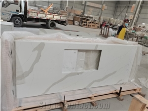Popular Calacatta Quartz Kitchen Countertop