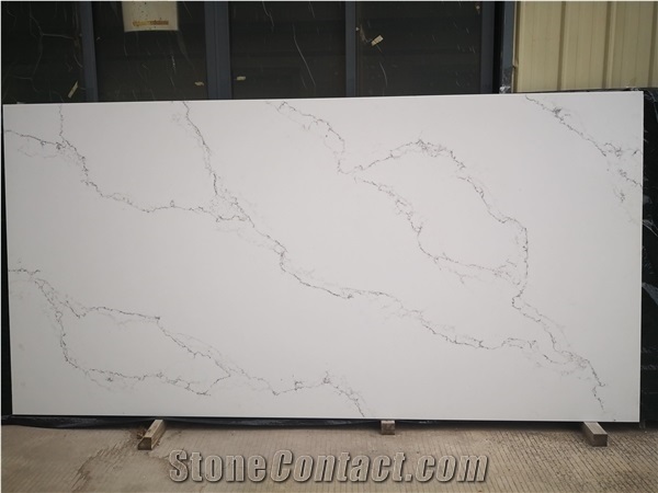 Goldtop Calacatta Quartz Slabs