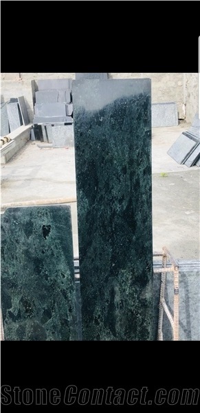 Granite Blocks and Slabs