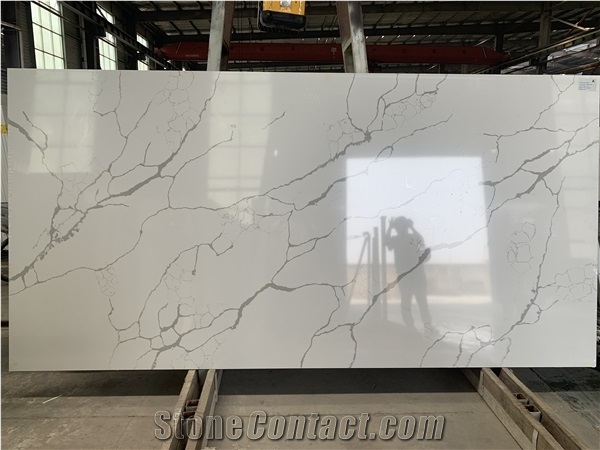 Calacatta Laza Quartz Slabs