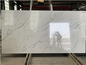 White Calacatta Quartz Stone for Countertop