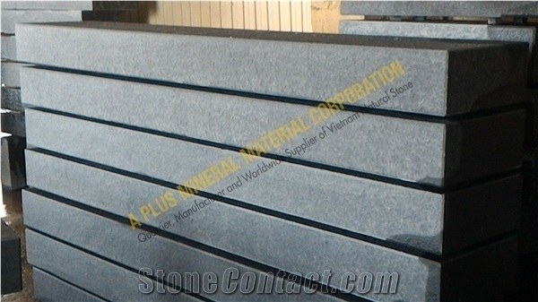 Black Basalt Steps, Stair, Surface Flamed /Chiseled