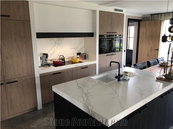 Neolith Callacatta Silk Sintered Stone Kitchen Countertop