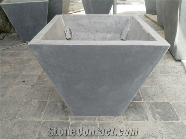Beautiful Flower Pot in Bluestone