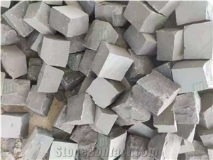 China Zhangpu Black Basalt Cube Paving Stone