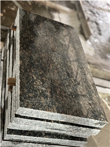 Leopard granite plates 
