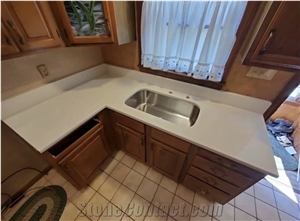 Iced White Stone Countertop Quartz Kitchen Island Tops