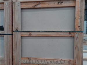 Moca Cream Limestone Tiles & Slabs