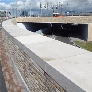 Gascogne Beige Limestone Wall Coping