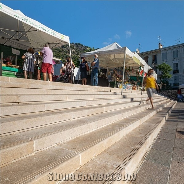 Onia Beige Limestone Steps