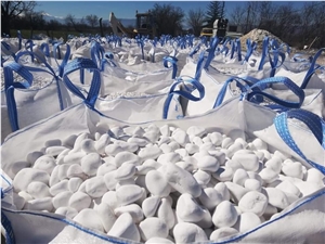 Decorative White Marble Tumbled Pebble Stone €90 /Tons