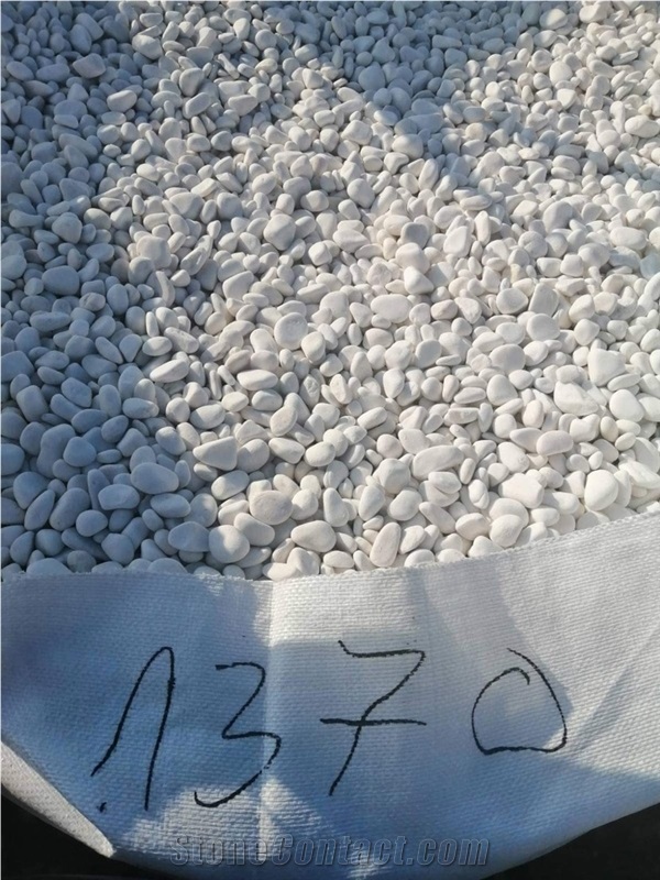 Decorative White Marble Tumbled Pebble Stone €90 /Tons