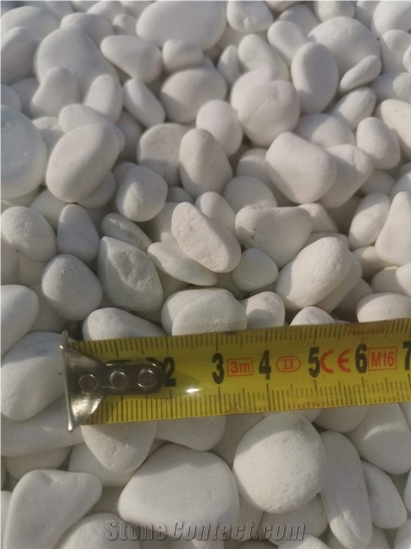Decorative White Marble Tumbled Pebble Stone €90 /Tons