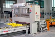 APL- Automatic applicator of the protective polyethylene