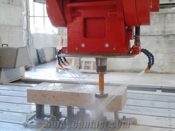 Breton SMART-CUT 800 5 Axis CNC Mobile Bridge Saw