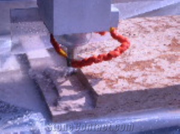 KORT SMALL entry-level sculpturing machine