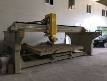 Bridge saw for miter countertop